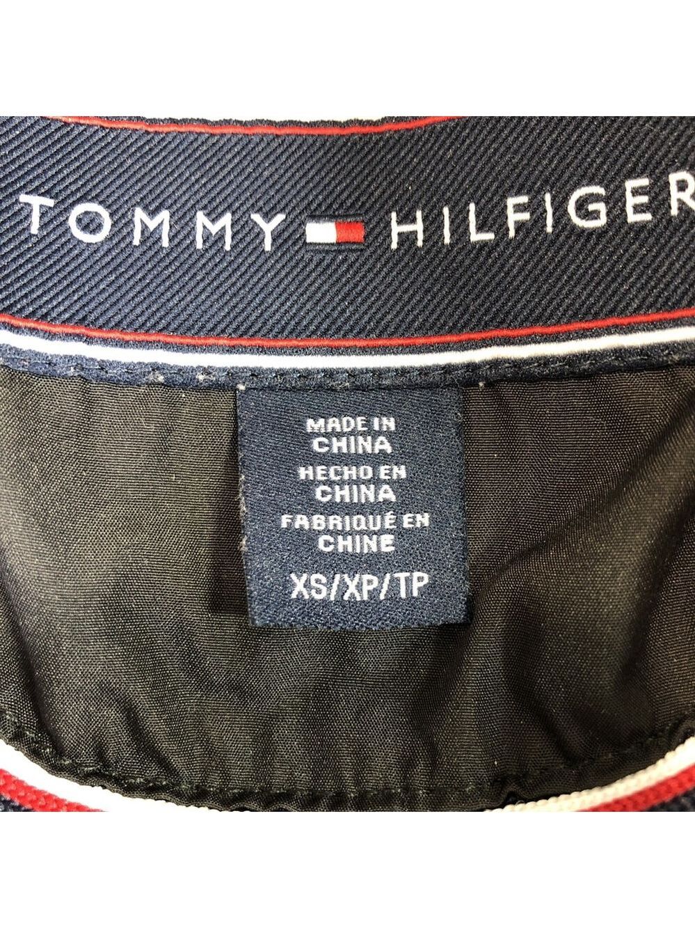 Size XS Tommy Hilfiger Women’s Quilted Puffer Jacket Lined Removable Hood CN - Picture 5 of 16